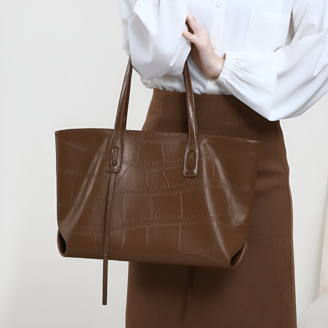 Melly Shoulder Bag