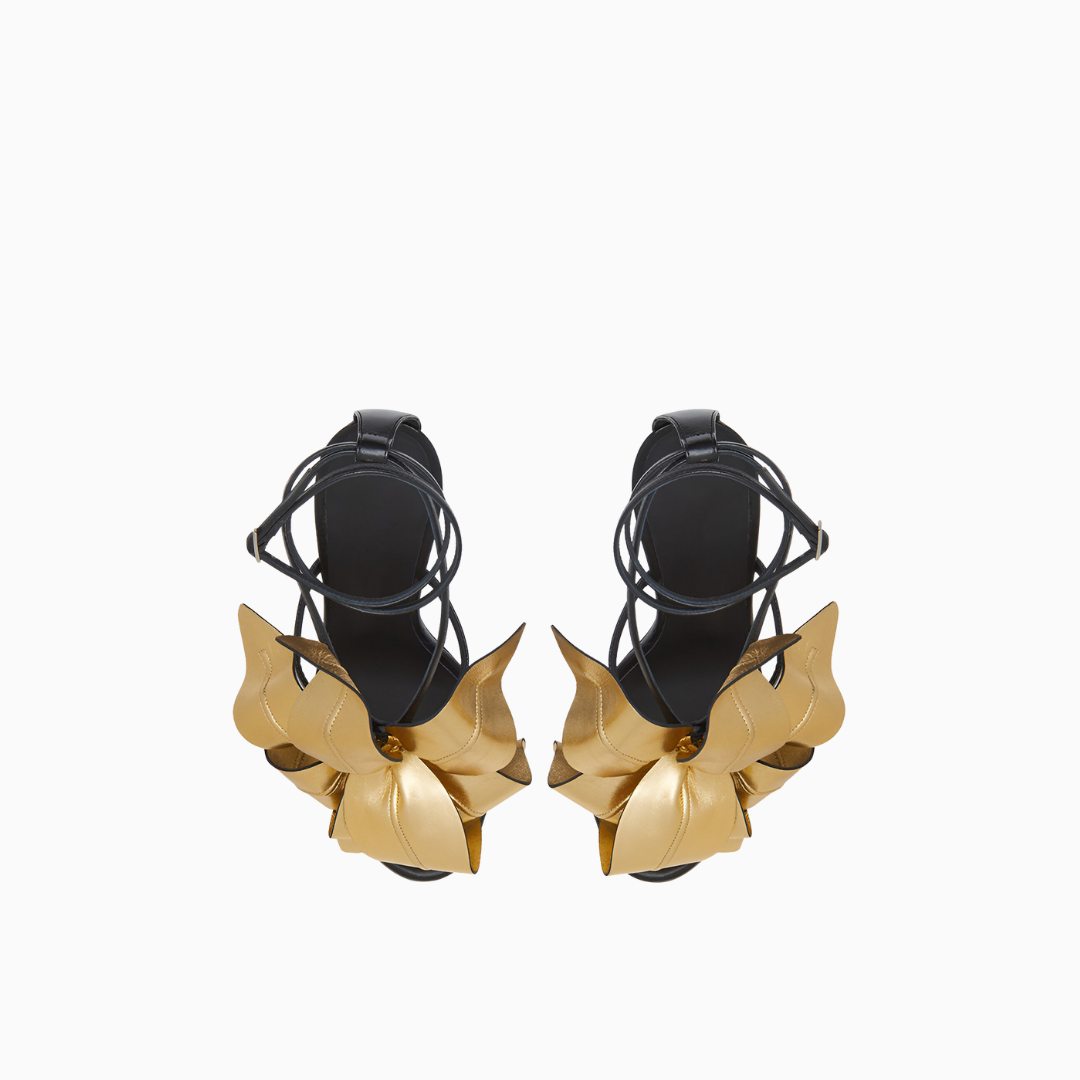 <tc>Tacones dorados Alessia </tc>