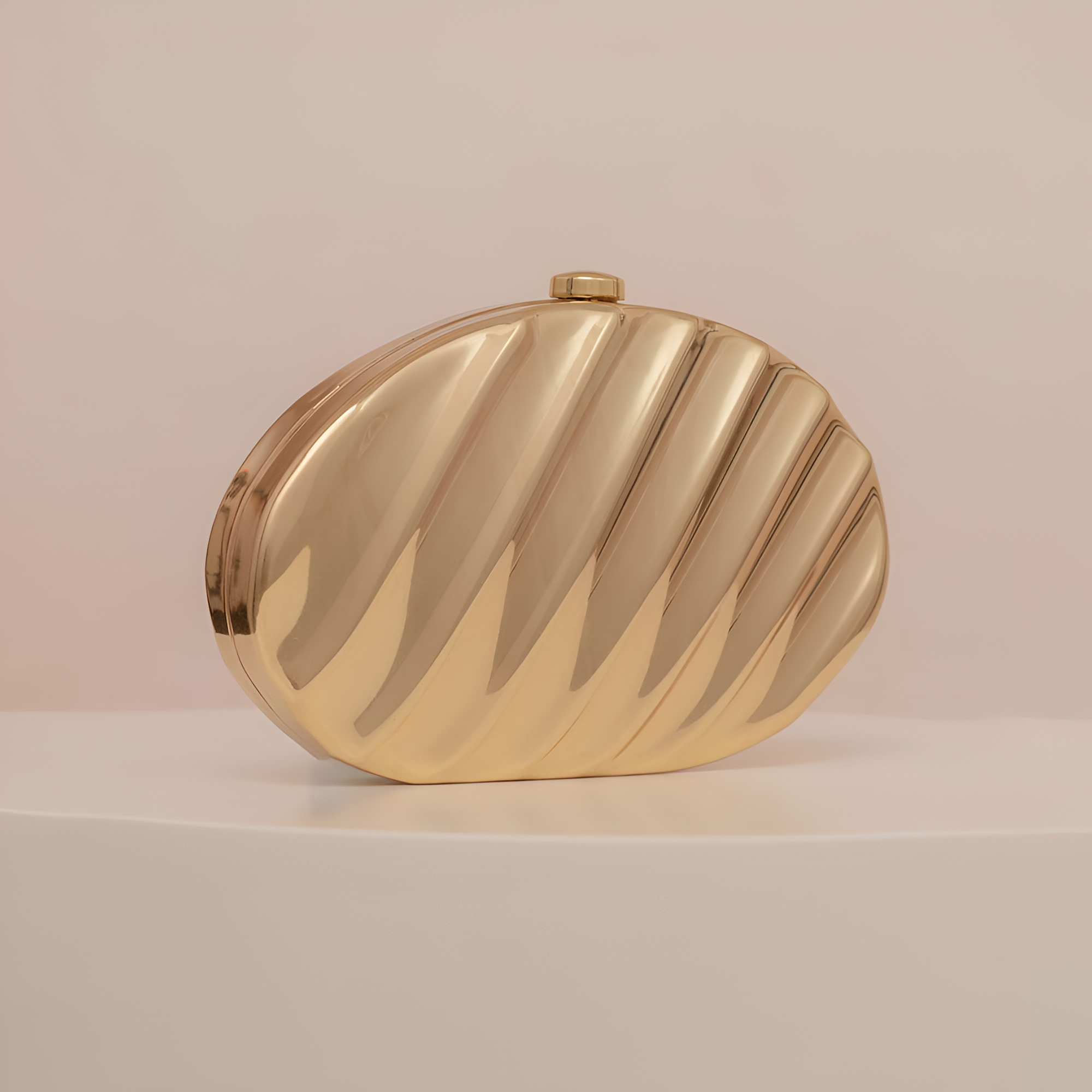 Alina Shell Clutch (NL)