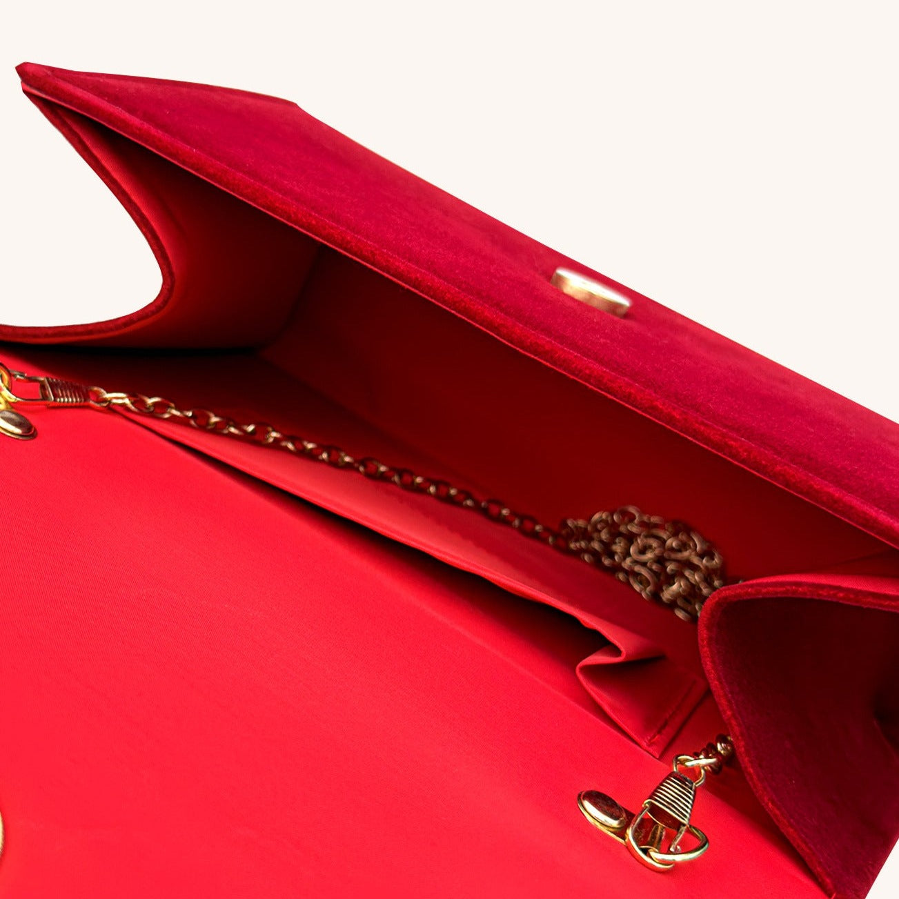 Bolso Priscilla de terciopelo rojo