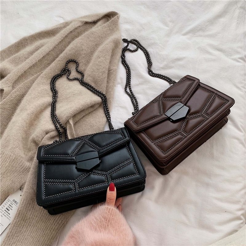 Modish Quilted Shoulder Bag